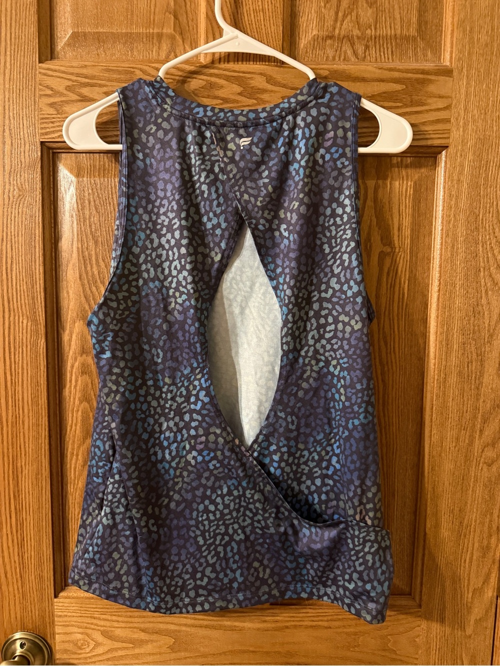 Fabletics - open back tank - Picture 4 of 5